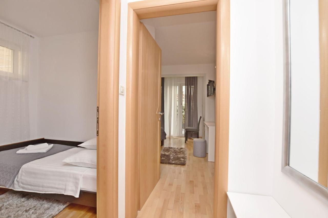 Apartment Mate Omis Exterior photo